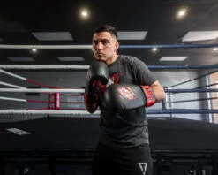 TITLE Classic Shredded Boxing Gloves -Top Boxing Store CABG10BKRD 2