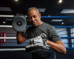 TITLE Boxing Cobra Micro Mitts 3.0 -Top Boxing Store CMPM3GRBK 1