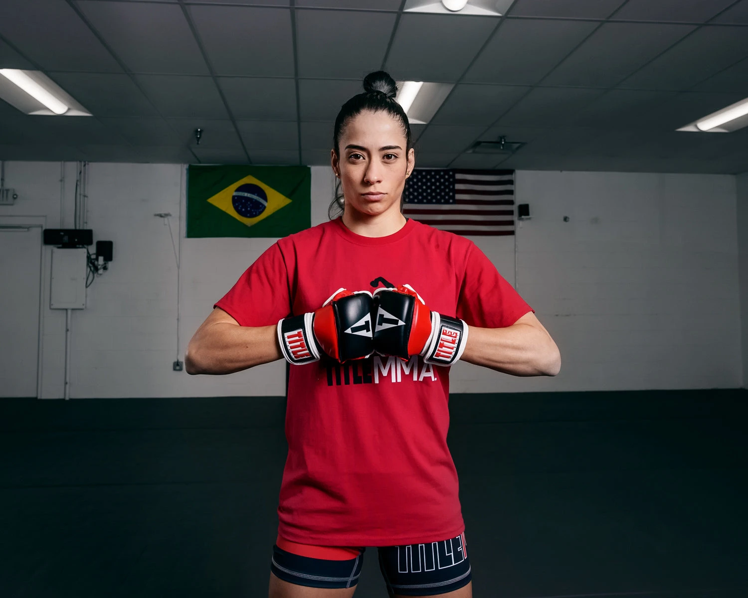 TITLE Classic Wristwrap Heavy Bag Gloves 2 TITLE Classic Wristwrap Heavy Bag Gloves - Image 2