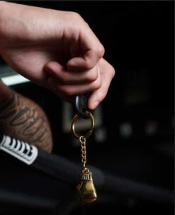TITLE Boxing Luxury Glove Keyring -Top Boxing Store FBGKR2GD