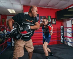 TITLE Boxing Aerovent Excel Incredi-Mitts 2.0 -Top Boxing Store TAEPM2BKRD 1