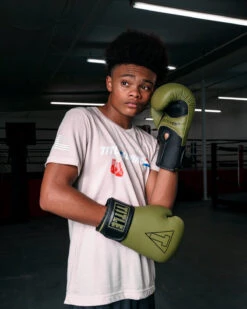 TITLE Boxing United Tee -Top Boxing Store TBTS206WH 1