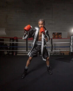 TITLE Boxing Fingertip Robe -Top Boxing Store TSRFBKWH 2